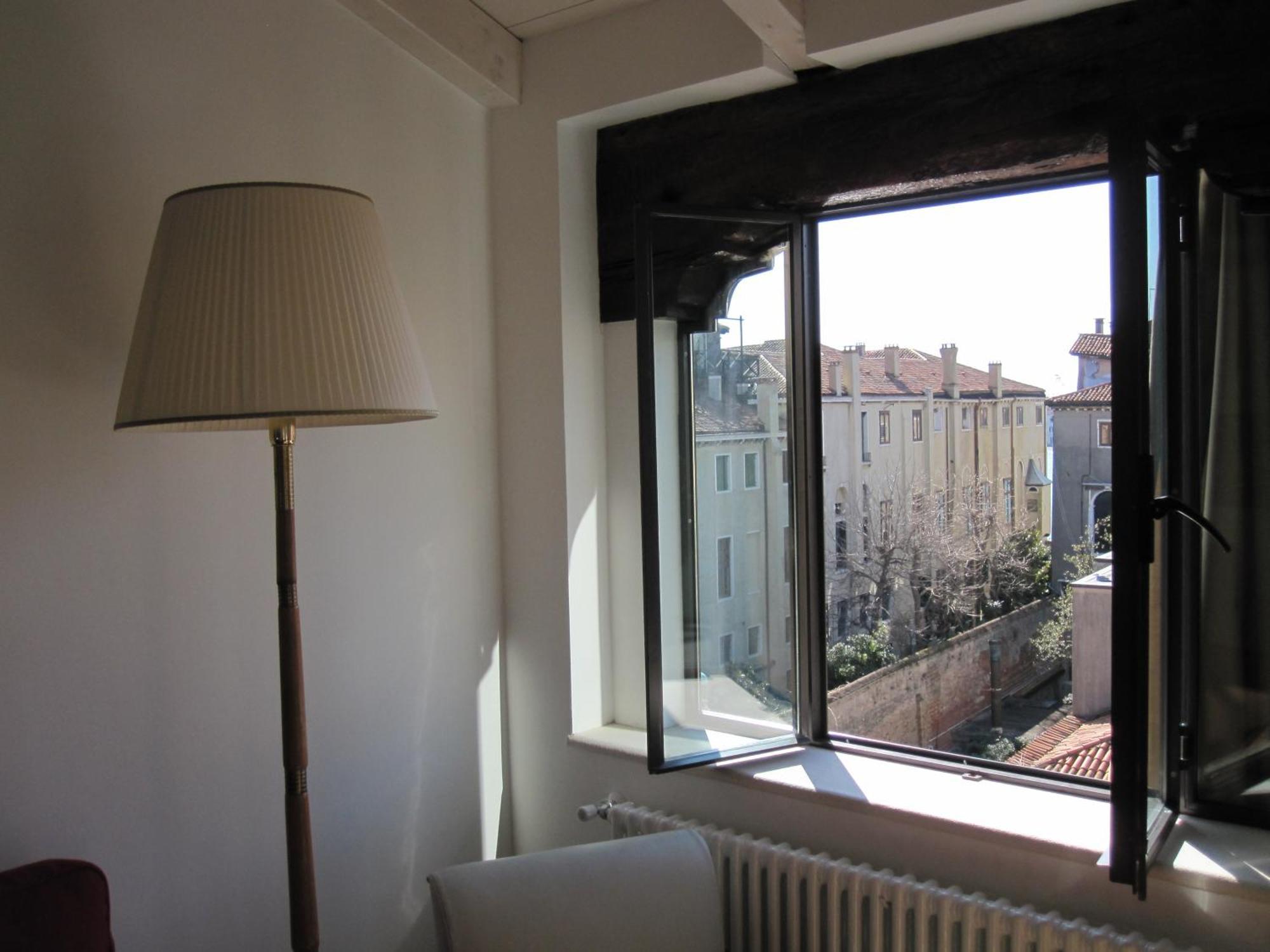 Homes & Holidays Appartement Venise