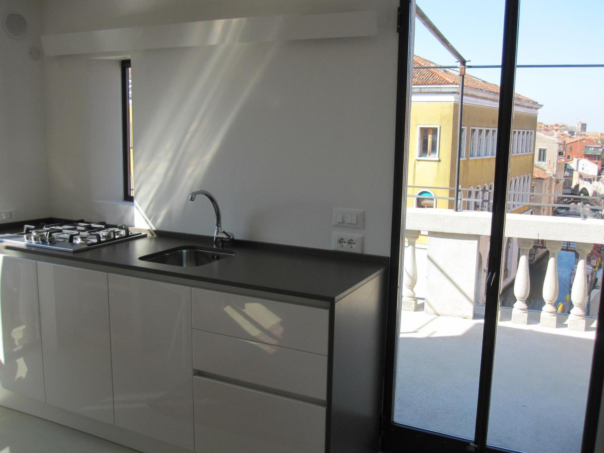 Homes & Holidays Venise