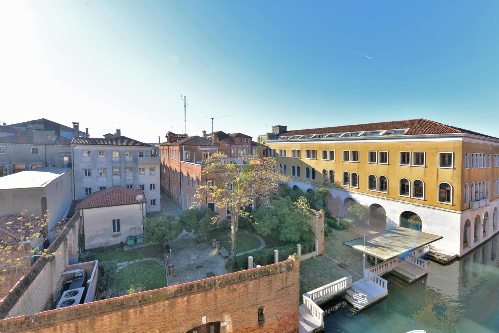 Appartement Homes & Holidays