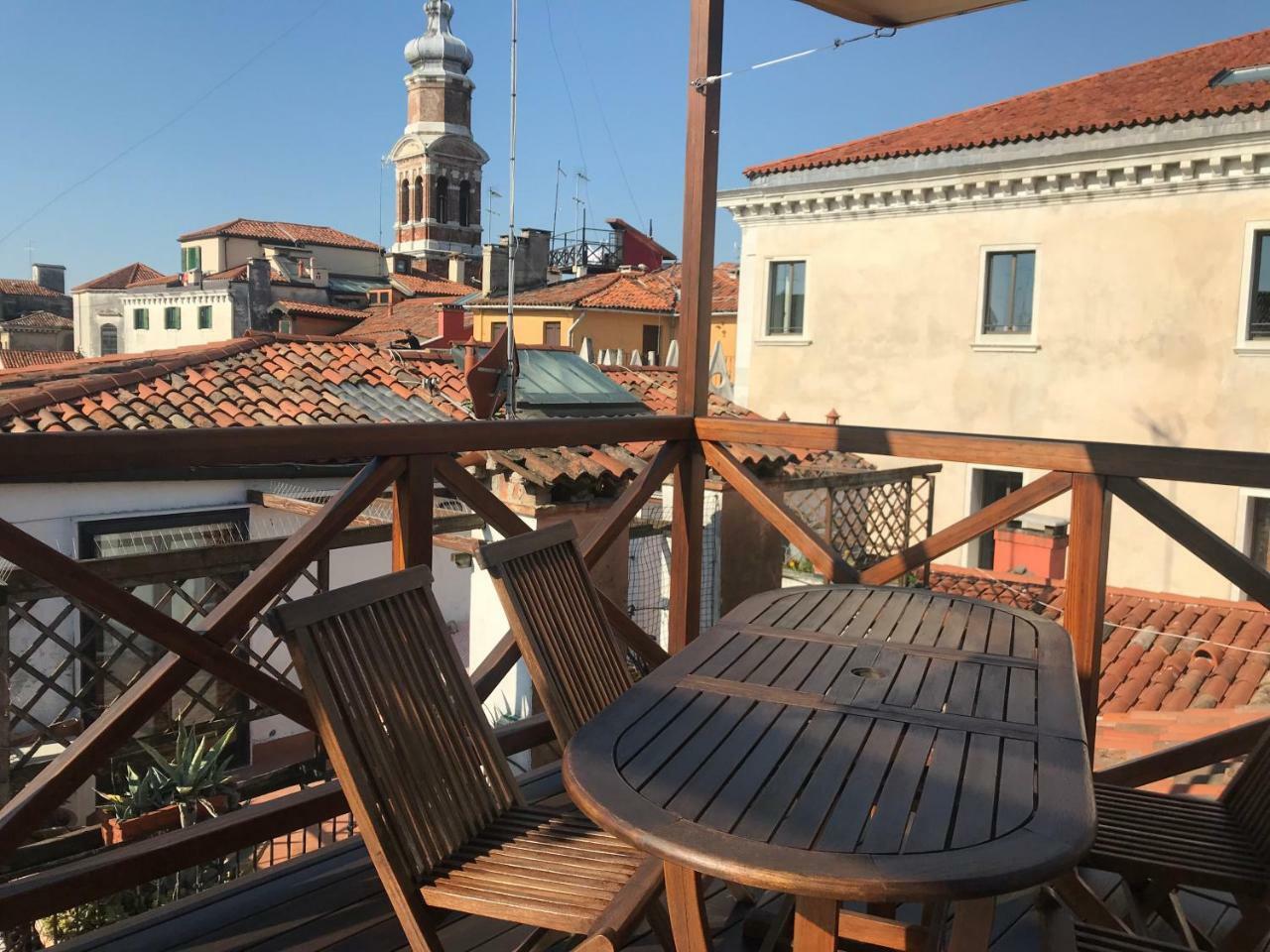 Homes & Holidays Venice